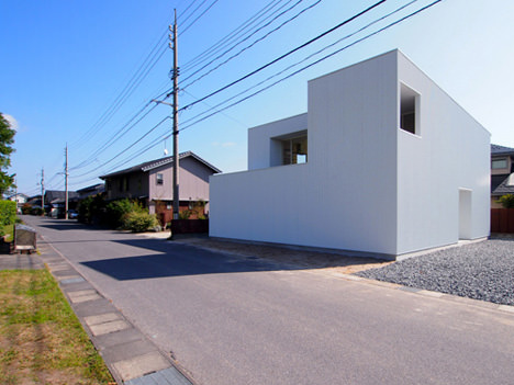 サムネイル:木村智彦 / グラムデザインによる鳥取県境港市の住宅「夕日ヶ丘の家」