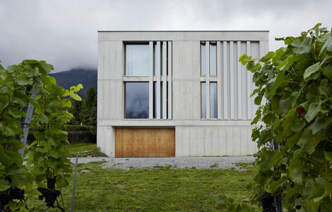 サムネイル:フェリス・アーキテクツによるスイス・グリソンの住宅「Villa M M」