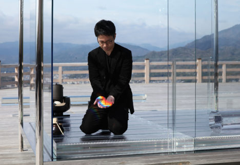 サムネイル:吉岡徳仁への「ガラスの茶室 − 光庵」についてのQ&A