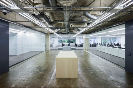 サムネイル:荒木信雄 / アーキタイプによる、東京都港区のオフィス「Origami office」
