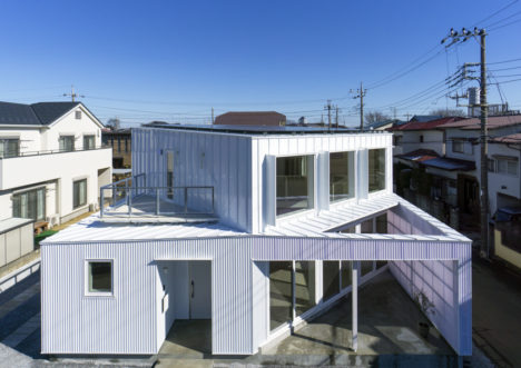 サムネイル:川島範久＋佐藤桂火 / ARTENVARCHによる、埼玉県所沢の住宅「Diagonal Boxes」