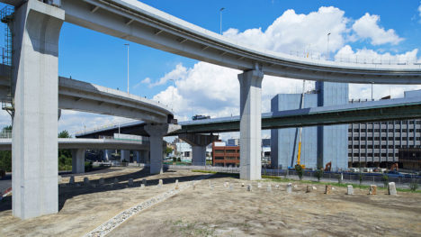 サムネイル:今津康夫 / ninkipen!による、大阪の、高速道路ジャンクションのランドスケープデザイン「三宝JCT」