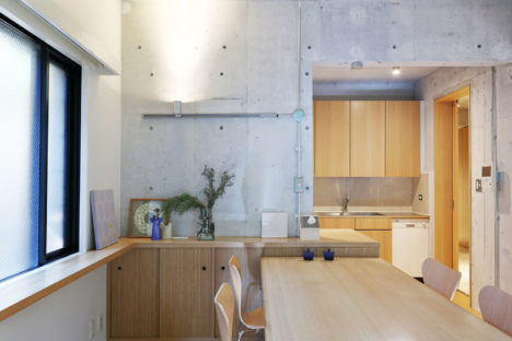 サムネイル:本橋良介アトリエによる、東京都目黒区のマンション住戸の改修「マンションK
