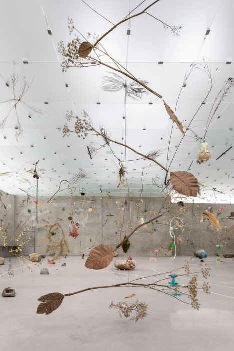 サムネイル:ピーター・ズントーによる、ブレゲンツ美術館での建築展「Dear to Me」の会場写真