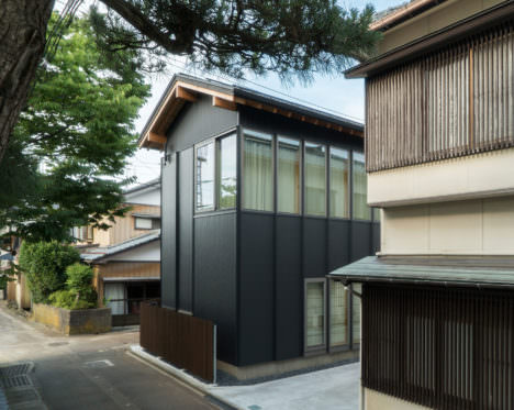 サムネイル:スティーブン・シェンク＋服部大祐 / Schenk Hattoriによる、新潟の住宅「Housing complex TM in Niigata」