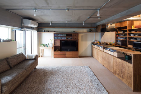 サムネイル:吉田裕一建築設計事務所による、東京都のマンション1室のリノベーション「学芸大学・ROOM・S」