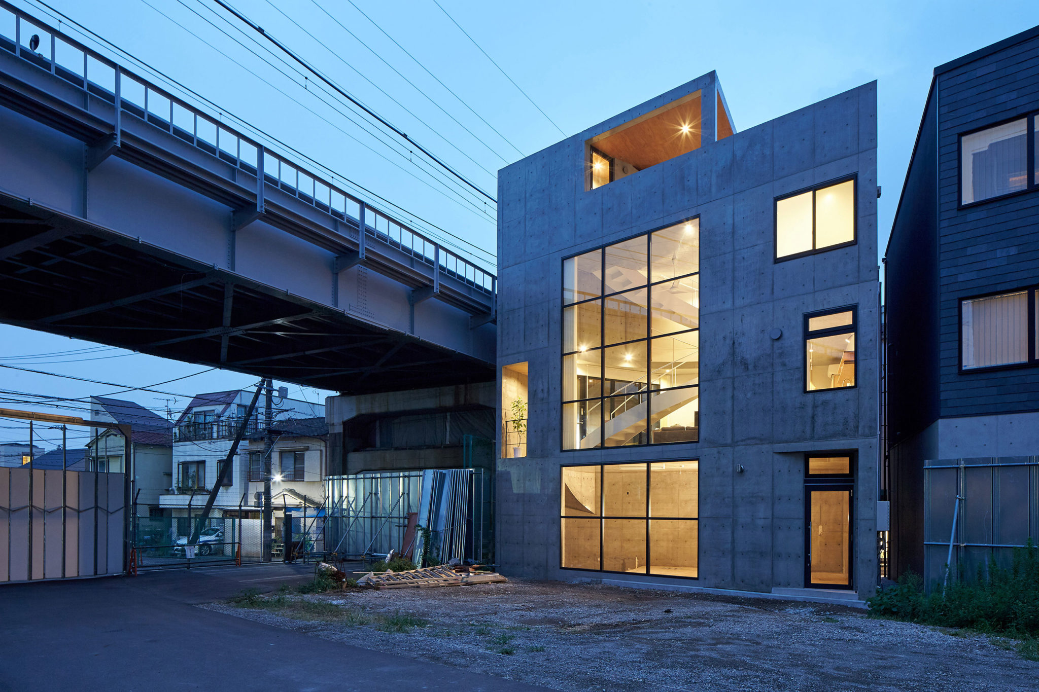 御手洗龍建築設計事務所による 東京 目黒区の住宅と店舗 Stir Architecturephoto Net