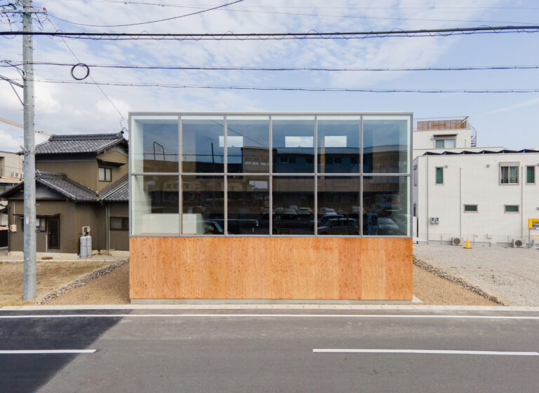 Amazon.co.jp: 現代建築集成 14 建築家の自邸 1 : 本