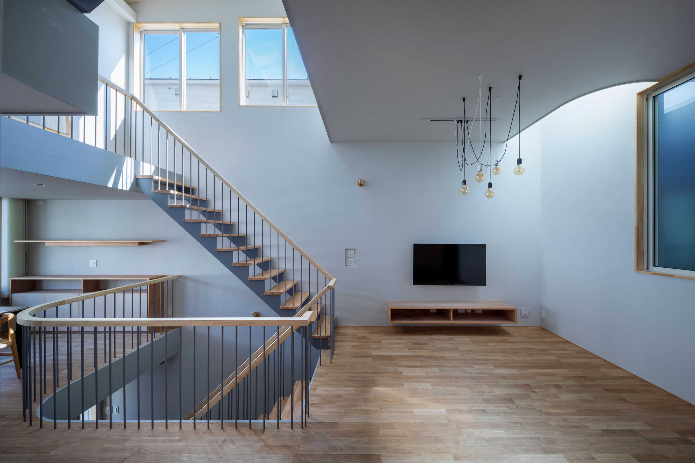 IDEAL HOUSE ドスベロ　インドの大運動会　新刊 東京スカイツリーから約5km、東京都葛飾区奥戸に建つ10戸構成の