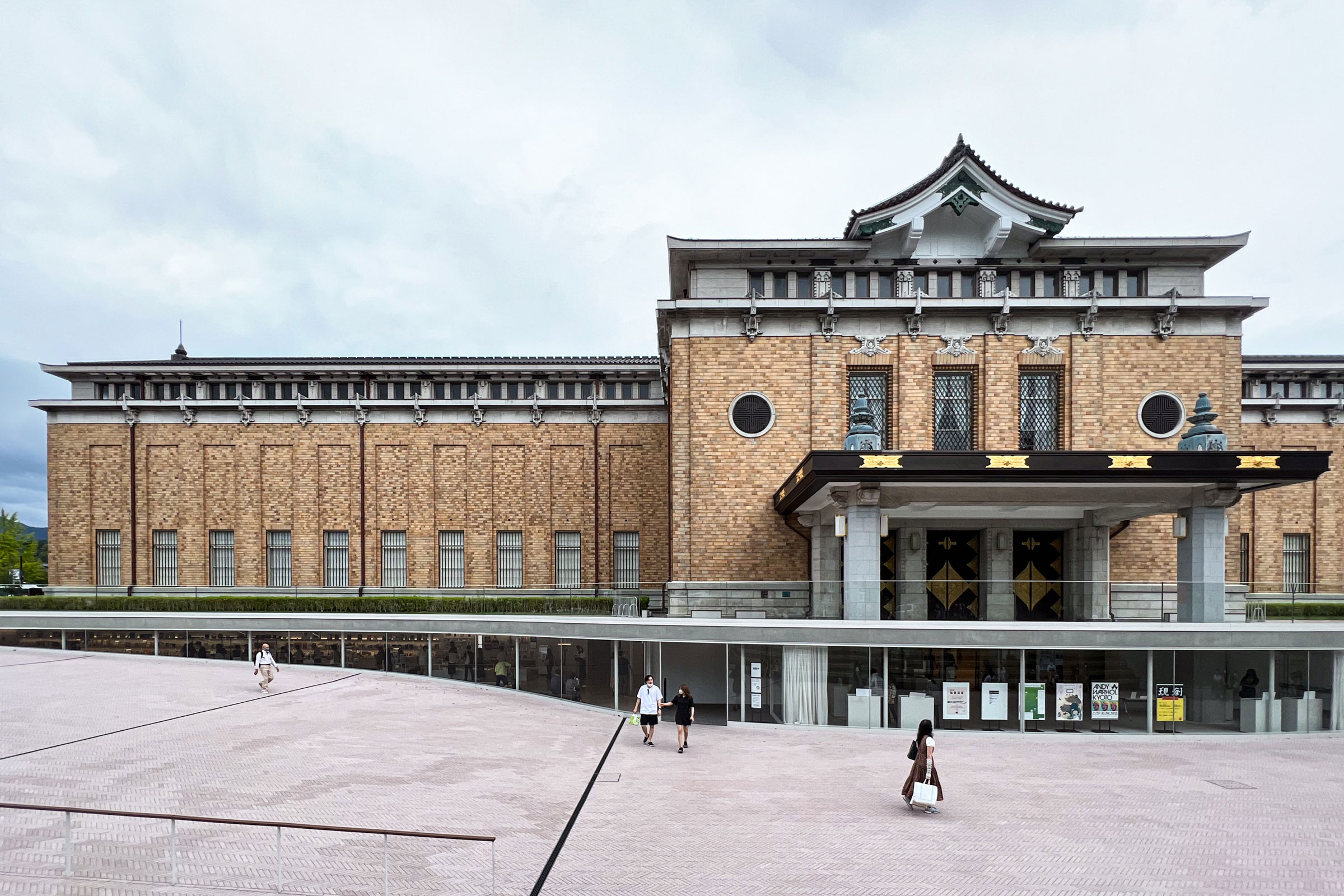 青木淳と西澤徹夫による「京都市京セラ美術館」に宿泊できる 青木淳と西澤徹夫による「京都市京セラ美術館」に宿泊できる