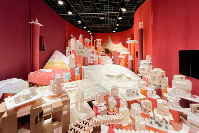 田根剛のギャラリー間での建築展「未来の記憶」の会場写真
