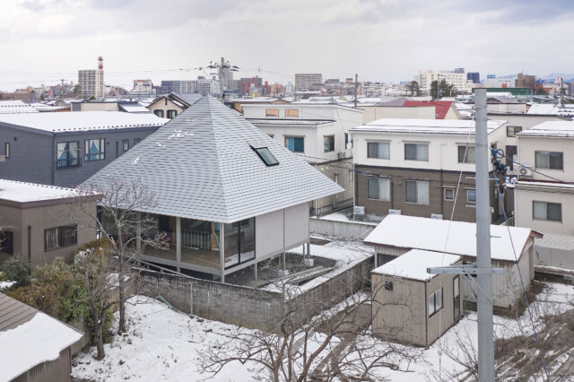 安藤忠雄によるスリランカの住宅の写真 | architecturephoto.net