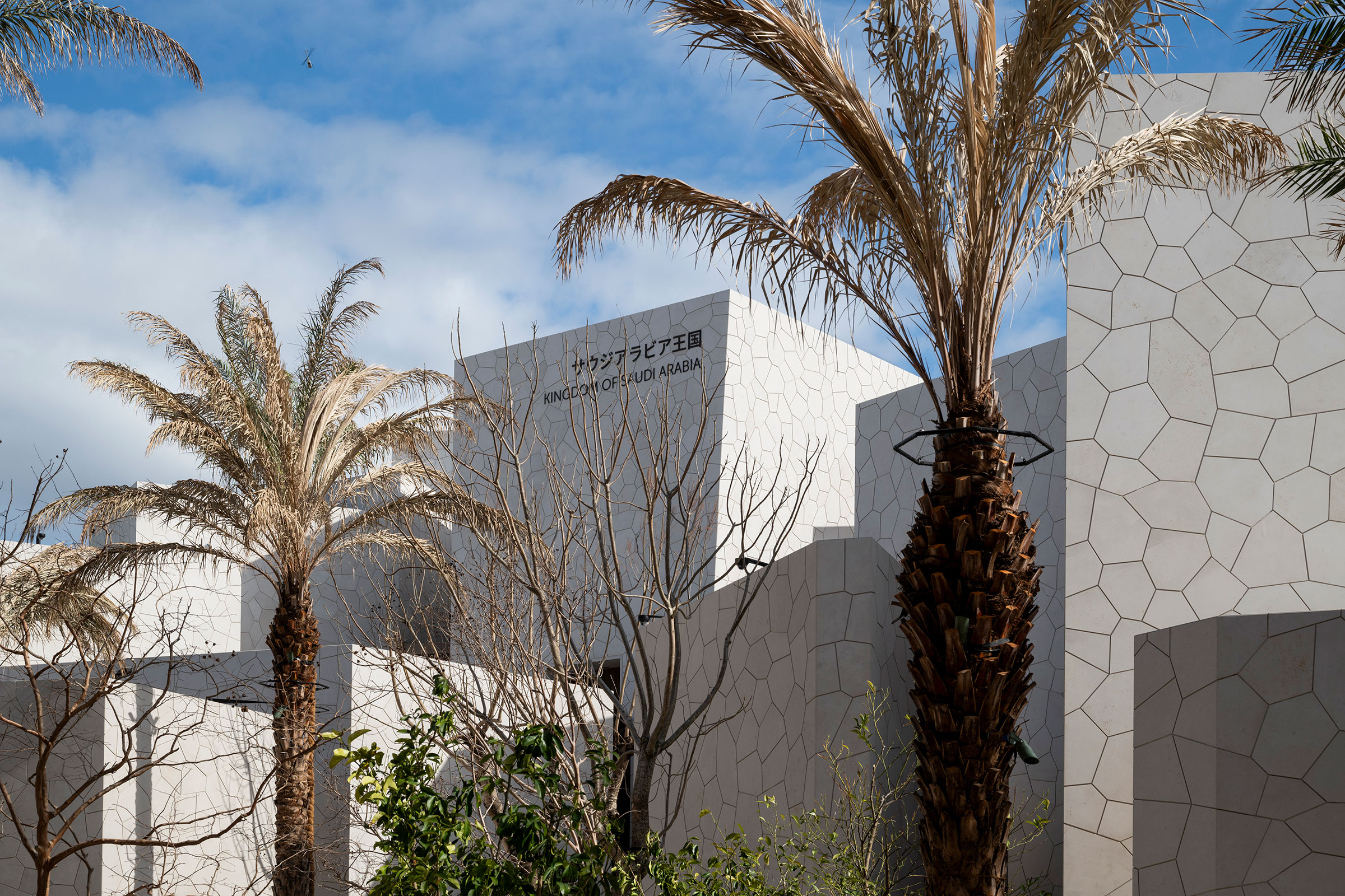 Foster + Partners: Architecture and Construction Details