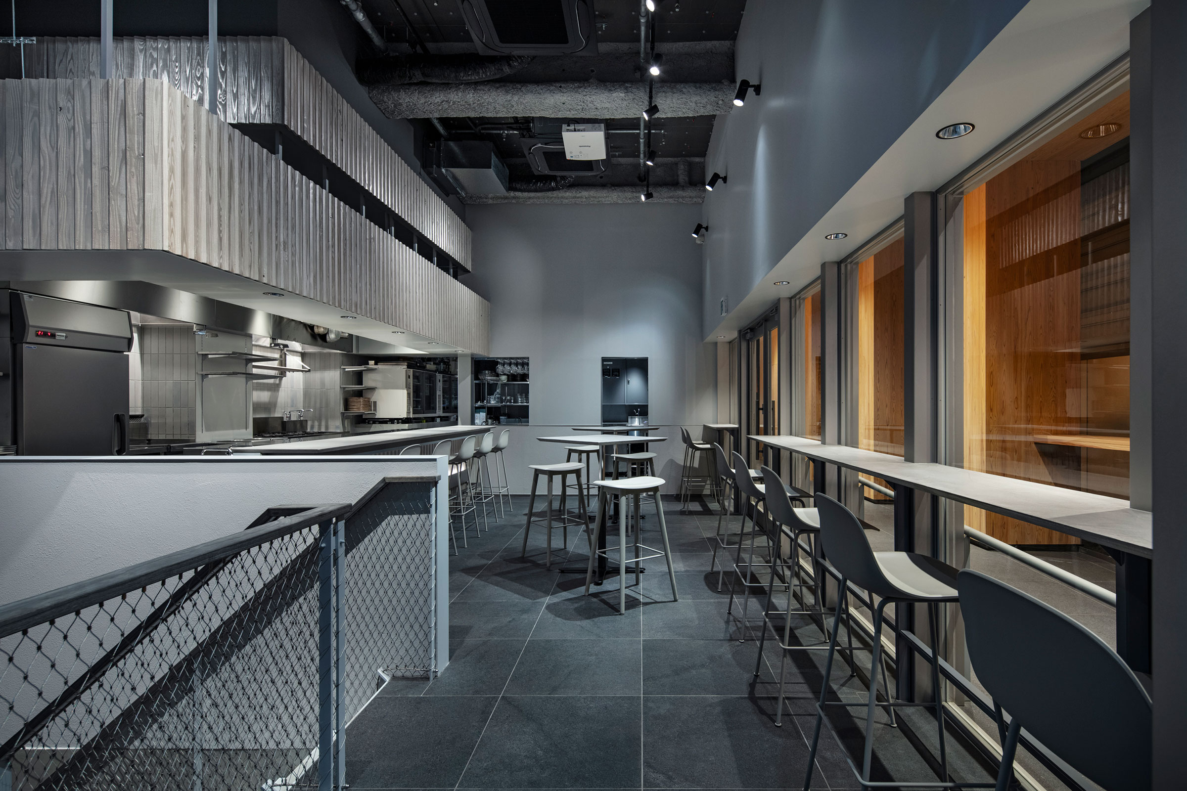 銀座高木大樓 SALON 91°