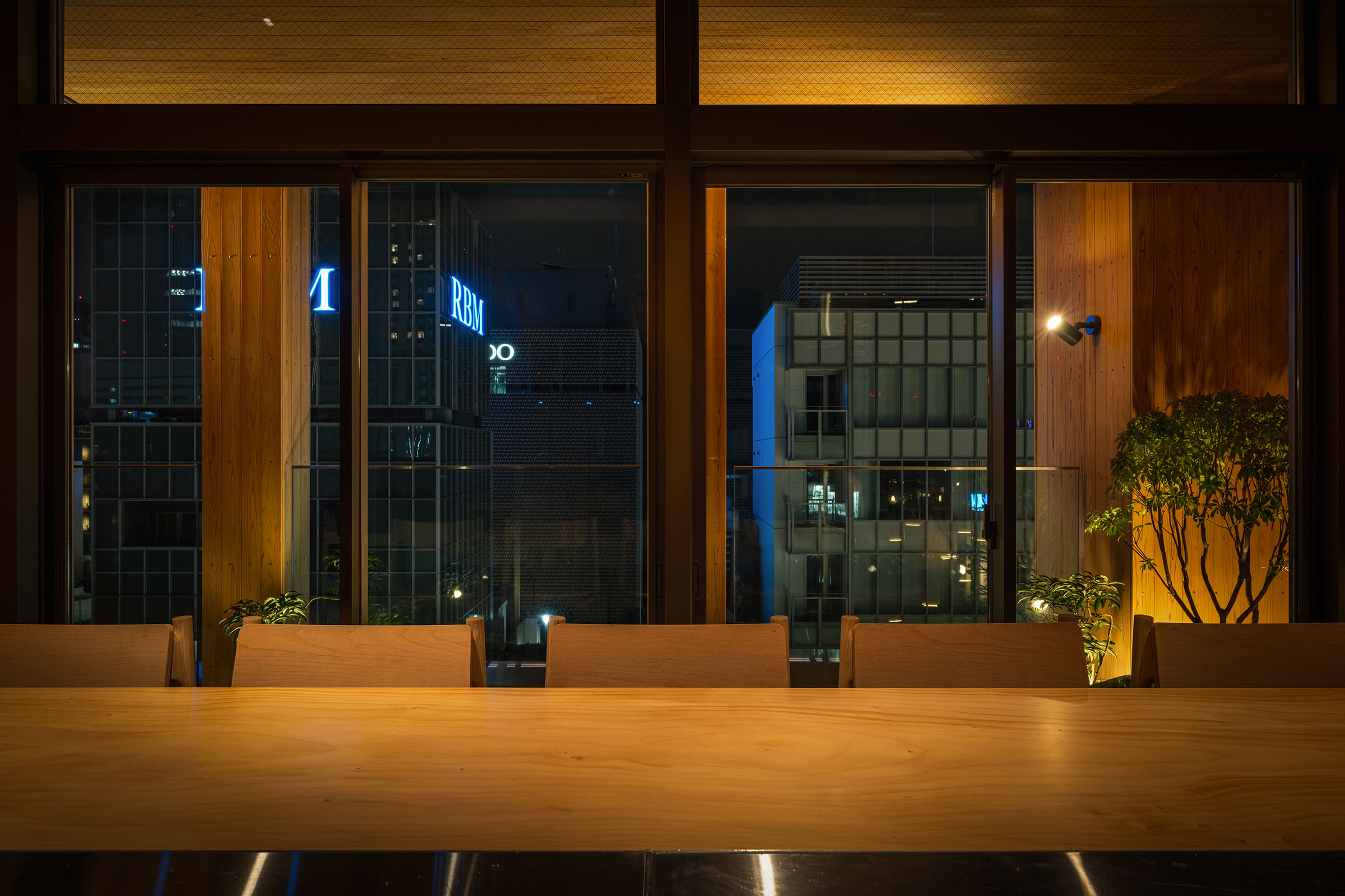 銀座高木大樓 SALON 91°