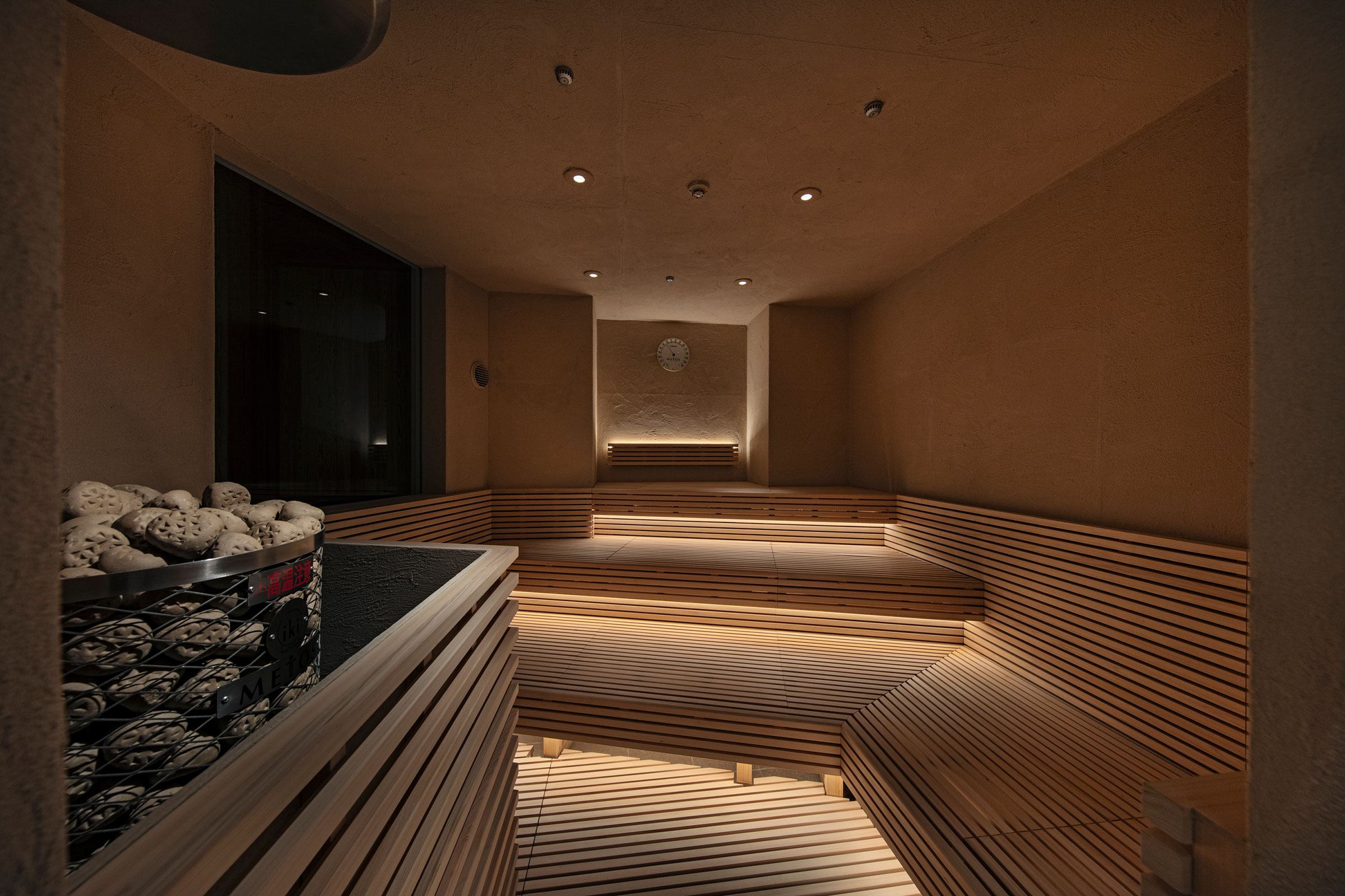 銀座高木大樓 SALON 91°