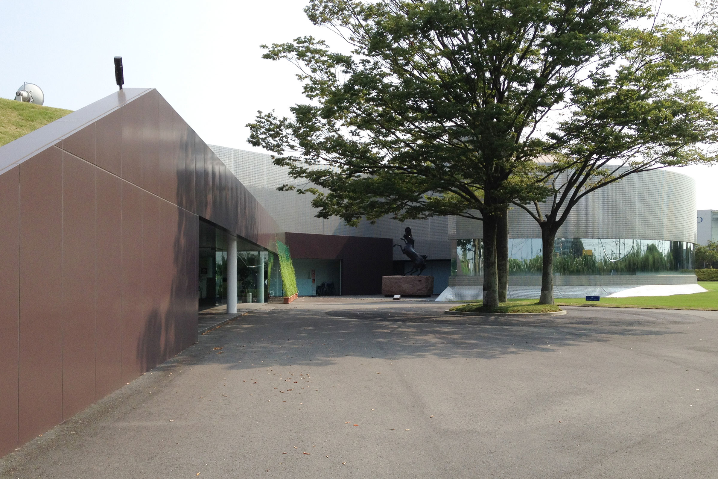 ニュース】谷口吉生と高宮真介による、静岡・掛川の「資生堂アート